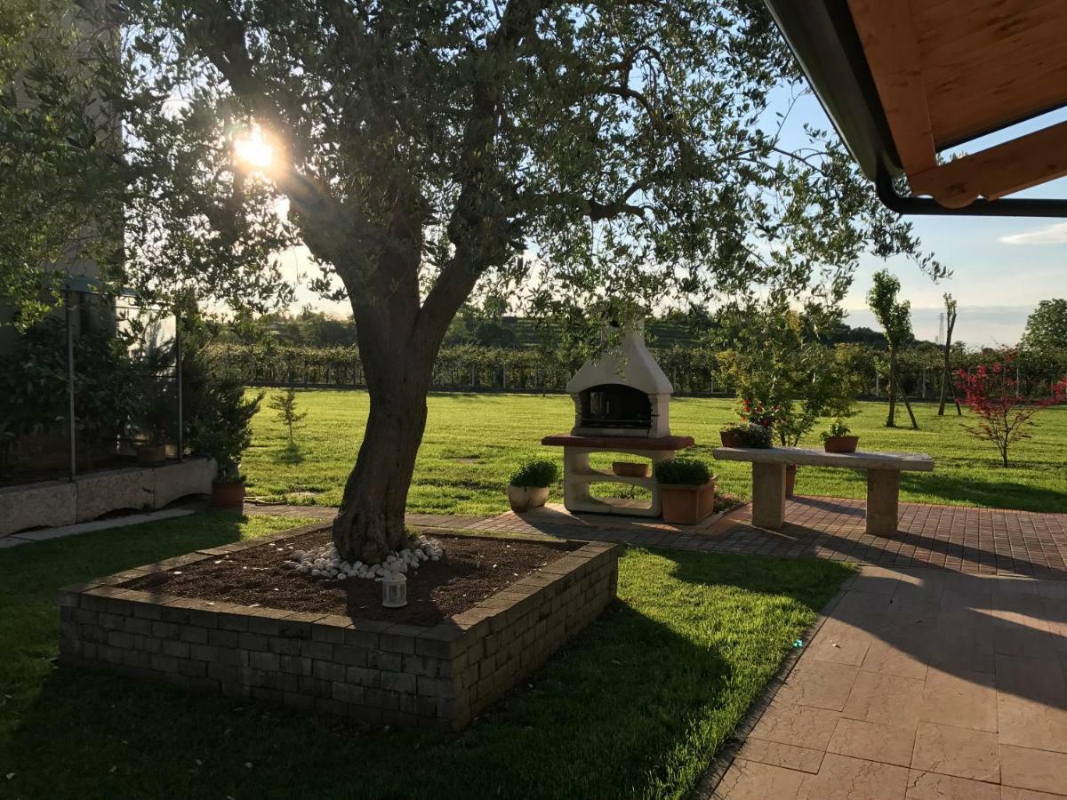 Appartamento "Casa Vacanze Corte Ara Decima" Sona Exterior foto